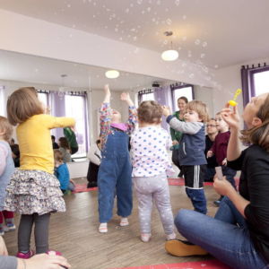 Musikspielerei für Babys ab 27.02.26: <br>Alter: 9-24 Monate bei Kursbeginn <br>Fr. 11.30 - 12.15h